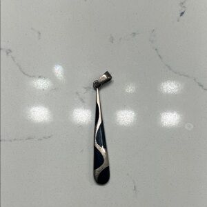 Stylish Silver and Black Teardrop Pendant